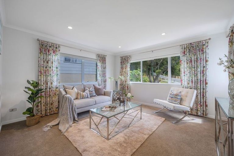 Photo of property in 152a Weatherly Road, Torbay, Auckland, 0630