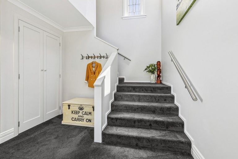 Photo of property in 8 Plymouth Street, Karori, Wellington, 6012