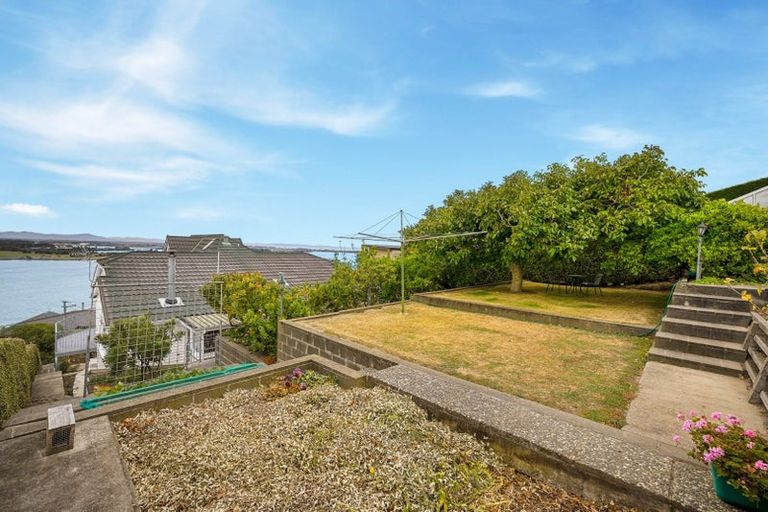 Photo of property in 40 Saint Andrews Hill Road, Mount Pleasant, Christchurch, 8081