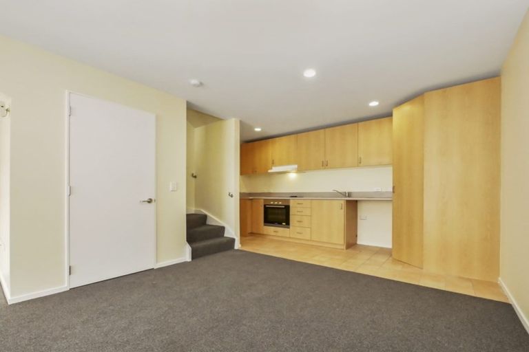 Photo of property in 31-41 Pirie Street, Mount Victoria, Wellington, 6011