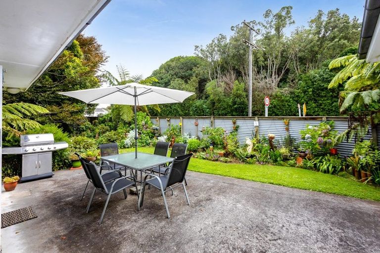 Photo of property in 1 High Road, Hawera, 4610