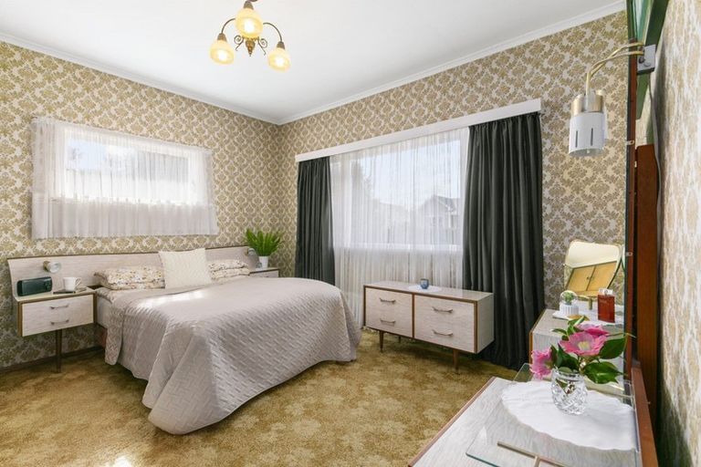 Photo of property in 21 Military Road, Boulcott, Lower Hutt, 5010