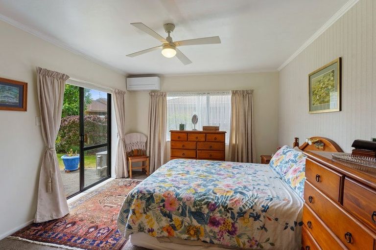 Photo of property in 12 Pinewood Grove, Paraparaumu Beach, Paraparaumu, 5032