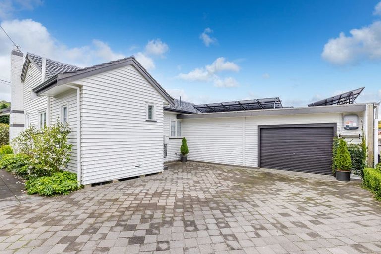 Photo of property in 17 Windsor Road, Maeroa, Hamilton, 3200