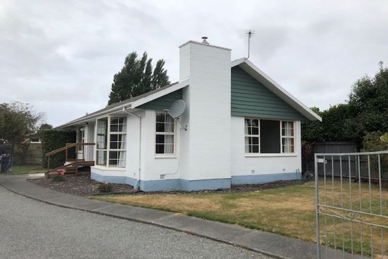 Photo of property in 20 Rathlin Street, Redwood, Christchurch, 8051