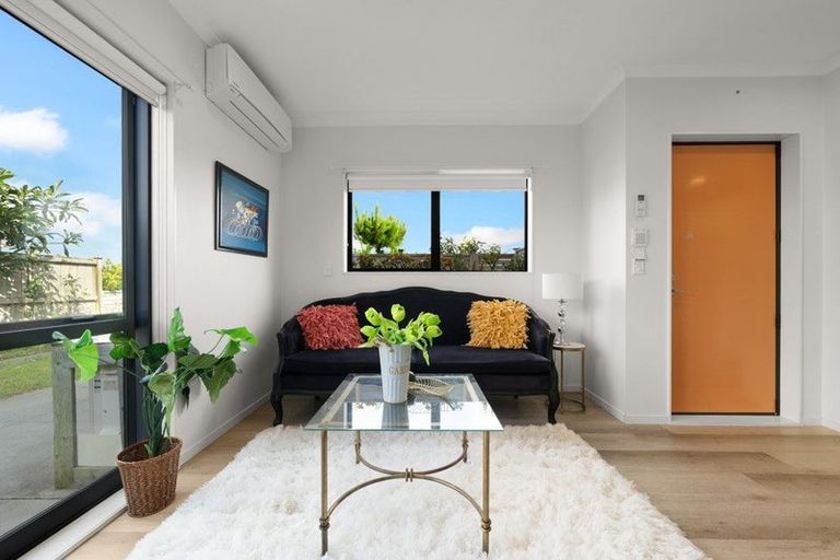 Photo of property in 56 Te Napi Drive, Takanini, 2112