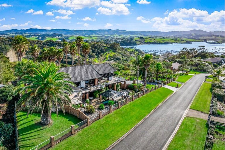 Photo of property in 5 Kotare Place, Sandspit, Warkworth, 0982