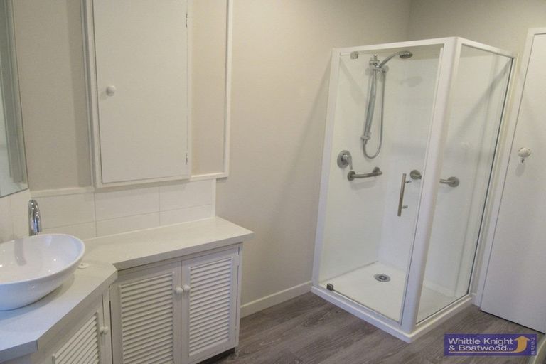 Photo of property in 295 Wairakei Road, Bryndwr, Christchurch, 8053