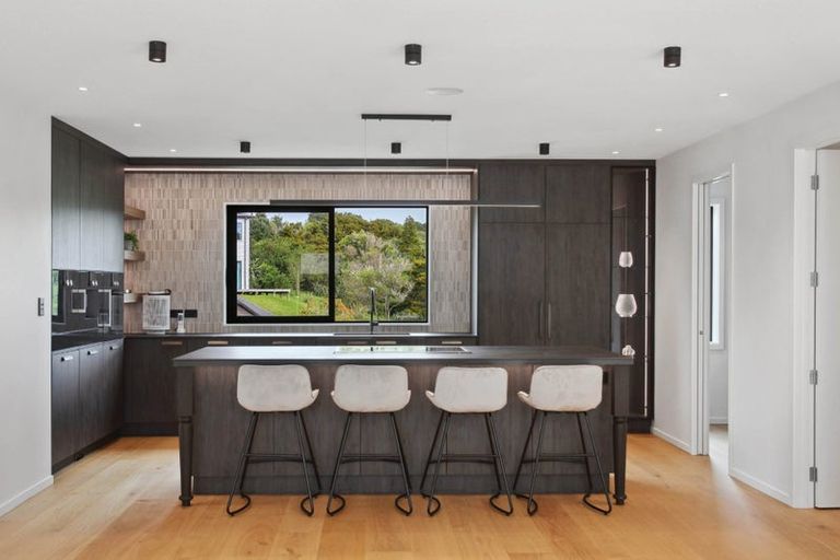 Photo of property in 28a Oliver Twist Avenue, Mellons Bay, Auckland, 2014