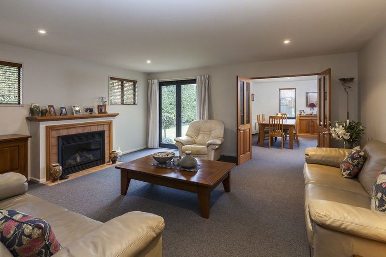Photo of property in 37 Marble Wood Drive, Papanui, Christchurch, 8053