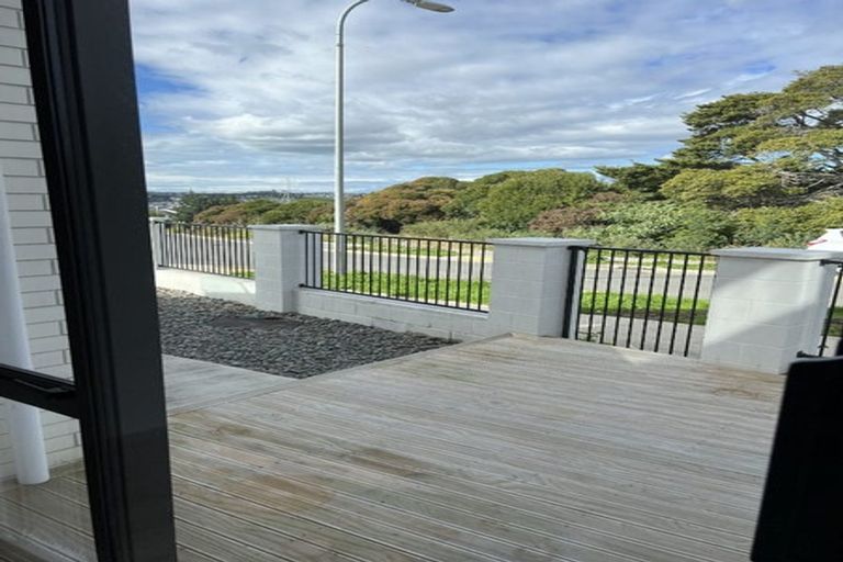 Photo of property in 1 Lime Rise, Flat Bush, Auckland, 2019