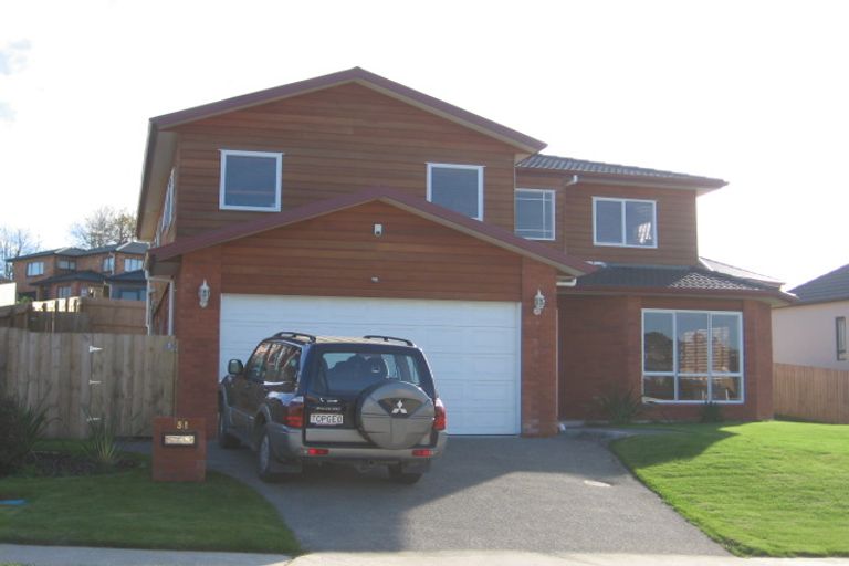 Photo of property in 51 Medallion Drive, Oteha, Auckland, 0632