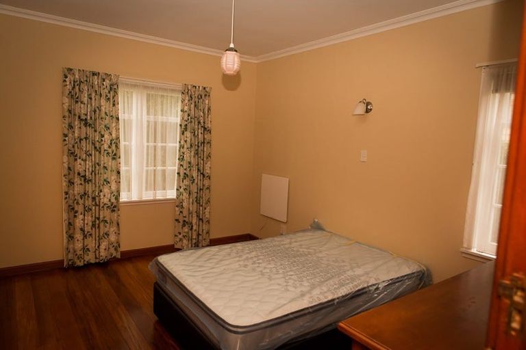 Photo of property in 16 Athens Street, Miramar, Wellington, 6022