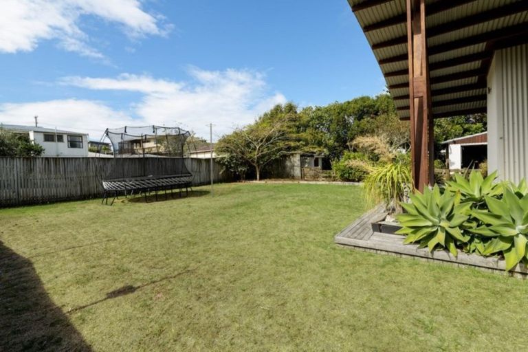 Photo of property in 1225 Papamoa Beach Road, Papamoa Beach, Papamoa, 3118