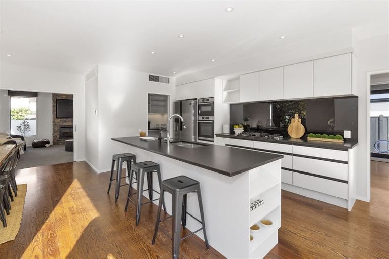 Photo of property in 15 Chislehurst Place, Bryndwr, Christchurch, 8052