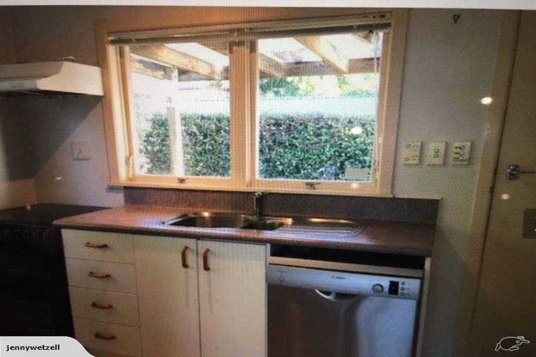 Photo of property in 1/12 Castor Bay Road, Castor Bay, Auckland, 0620