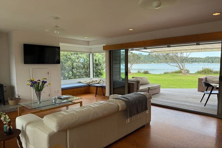 Photo of property in 42 Harbour View Road, Point Wells, Warkworth, 0986