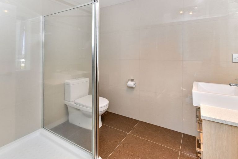 Photo of property in 13 Kereru Rise, Papakura, 2110