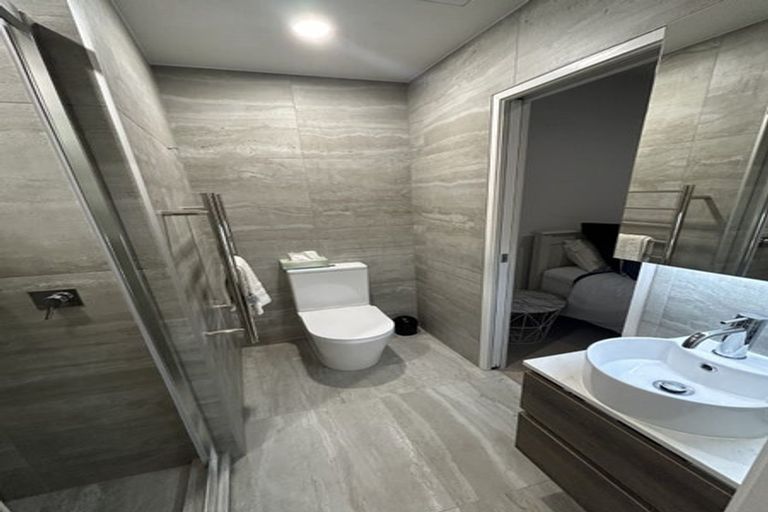 Photo of property in 53 Hadlow Terrace, Grey Lynn, Auckland, 1021