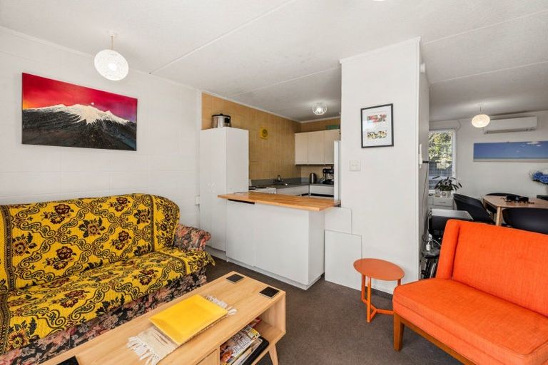 Photo of property in 2/18 Carnot Street, Glenholme, Rotorua, 3010