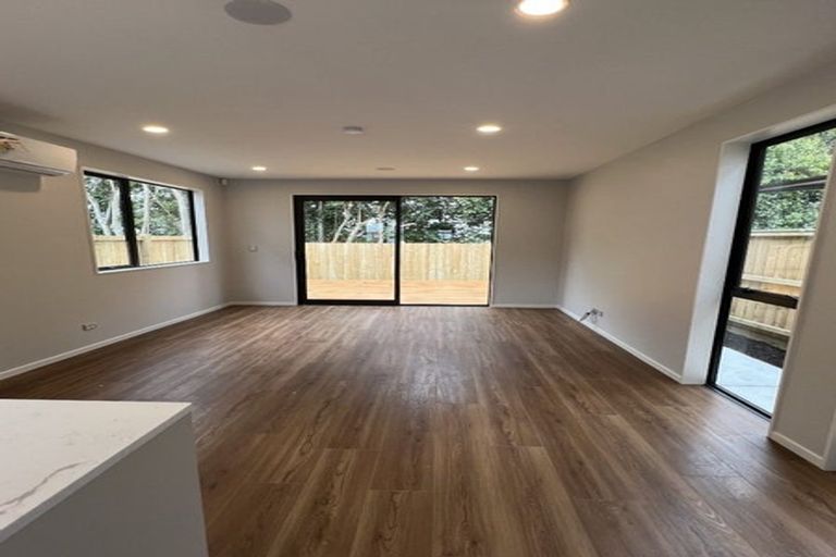 Photo of property in 5 Combat Street, Papakura, 2110