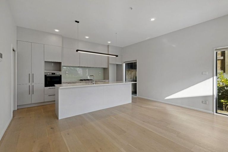 Photo of property in 5 Matau Way, Hauraki, Auckland, 0622