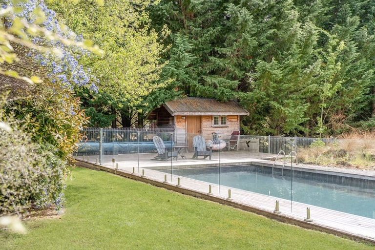 Photo of property in 124 Horseshoe Bend Drive, Albert Town, Wanaka, 9382