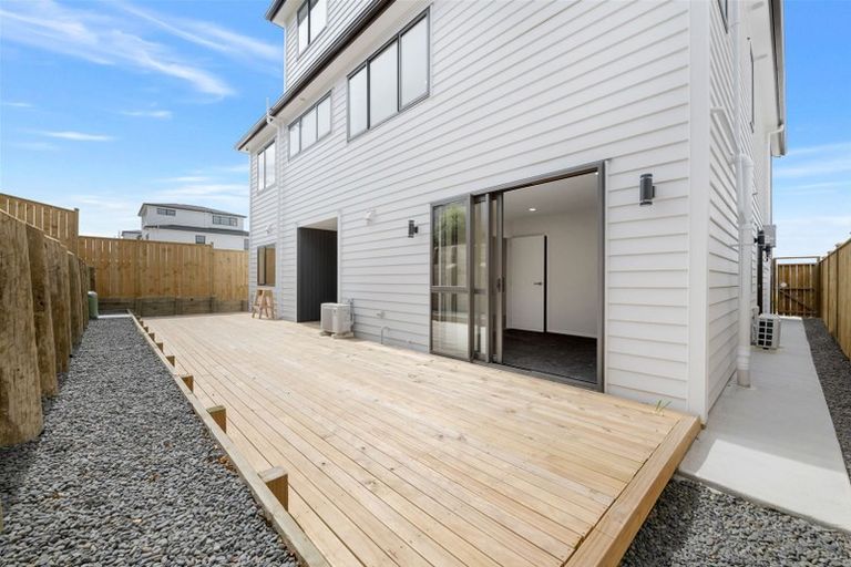 Photo of property in 7 Rakiraki Place, Flat Bush, Auckland, 2019