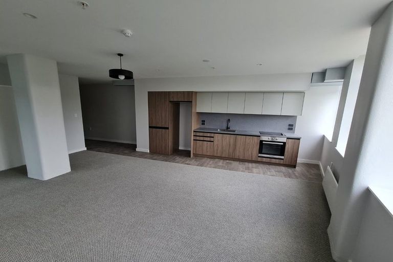 Photo of property in Unit 302,l3, 302/14 Laings Road, Hutt Central, Lower Hutt, 5010