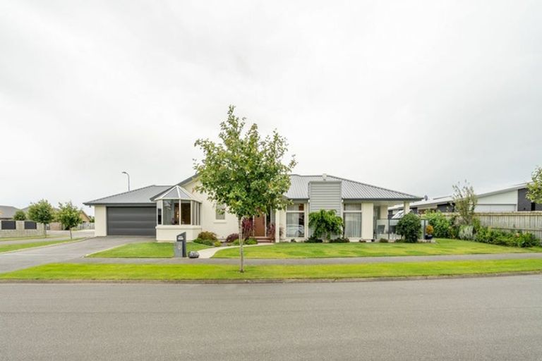 Photo of property in 45 Northside Drive, Waikiwi, Invercargill, 9810