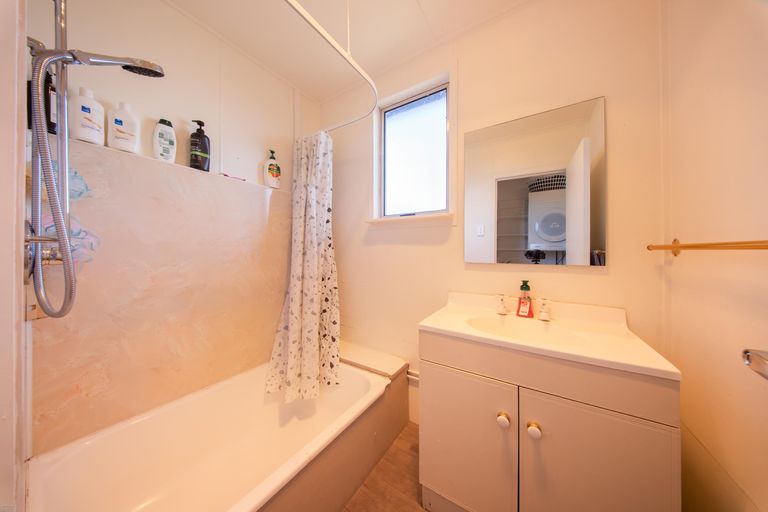 Photo of property in 12 Hallewell Road, Twizel, 7901