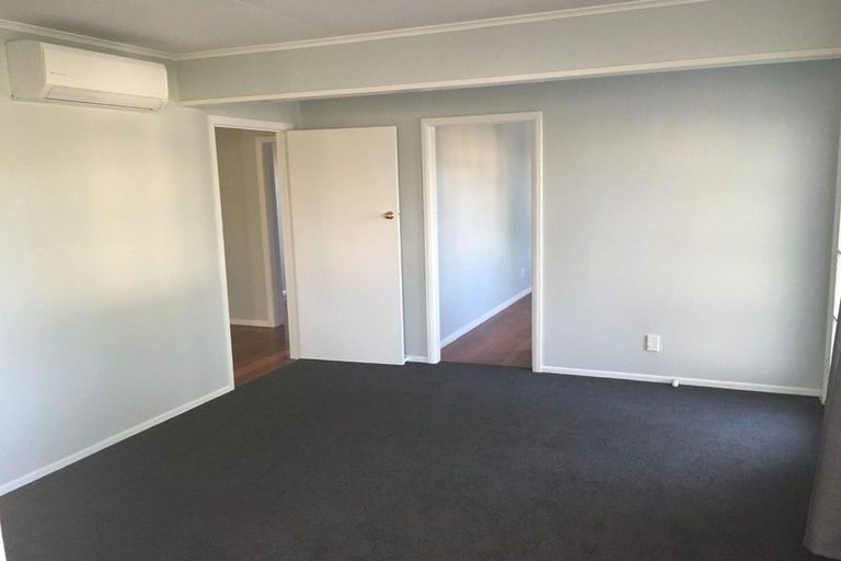 Photo of property in 11 Dowding Street, Melville, Hamilton, 3206