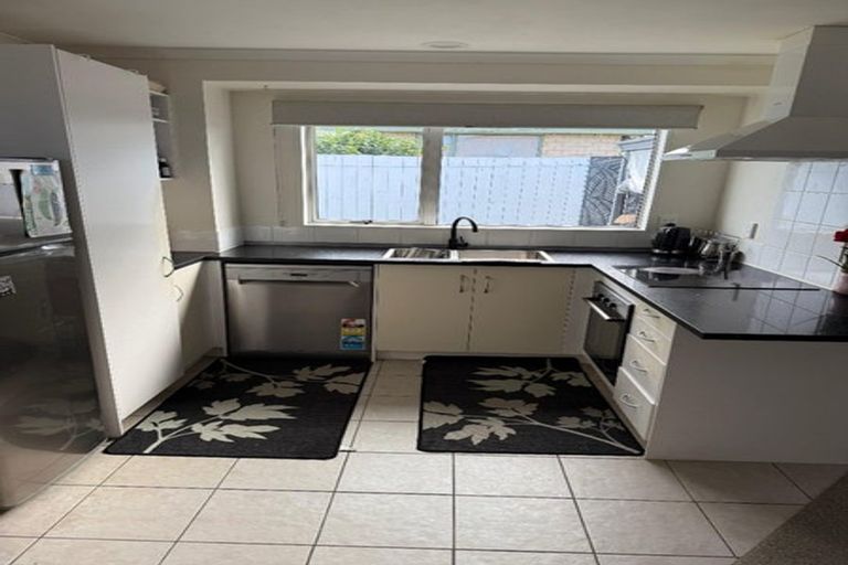 Photo of property in 5a Margarita Rise, Pukekohe, 2120