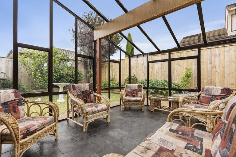 Photo of property in 77a Mirrabooka Avenue, Botany Downs, Auckland, 2010