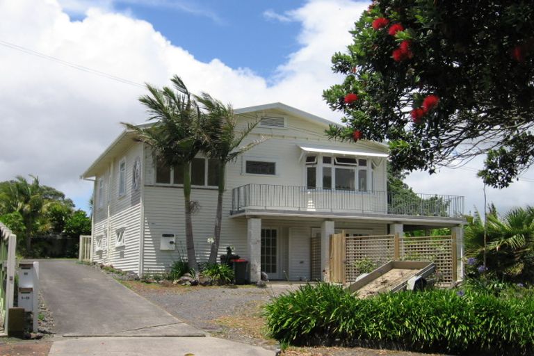 Photo of property in 44 Wright Road, Point Chevalier, Auckland, 1022
