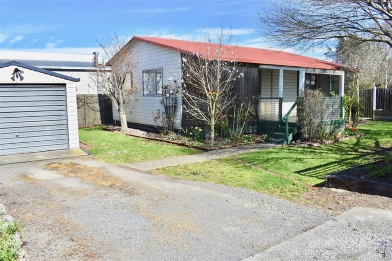 Photo of property in 53b Main North Road, Woodend, 7610