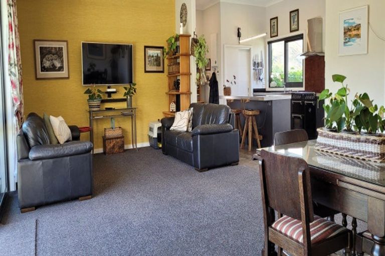 Photo of property in 115 Lowburn Valley Road, Lowburn, Cromwell, 9384