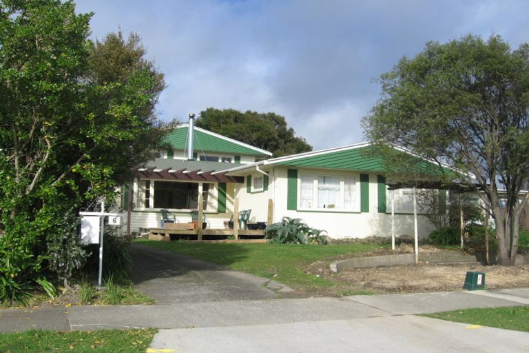 Photo of property in 6 Newhaven Place, Roslyn, Palmerston North, 4414