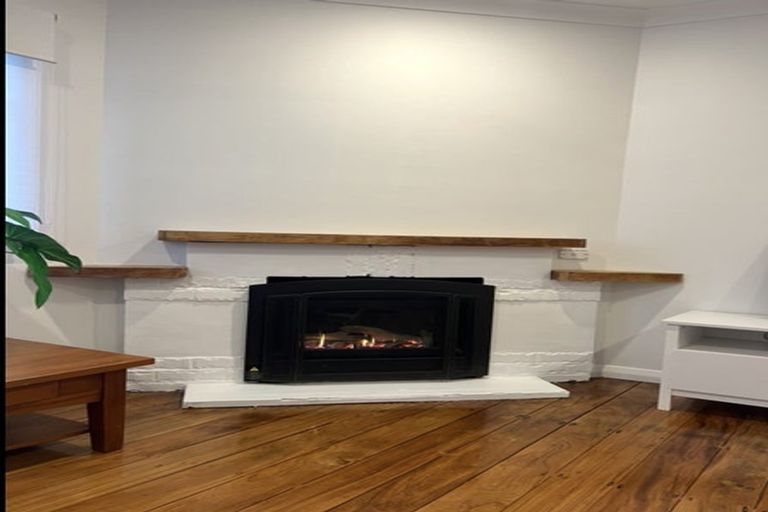 Photo of property in 2 Brassey Street, Waverley, 4510