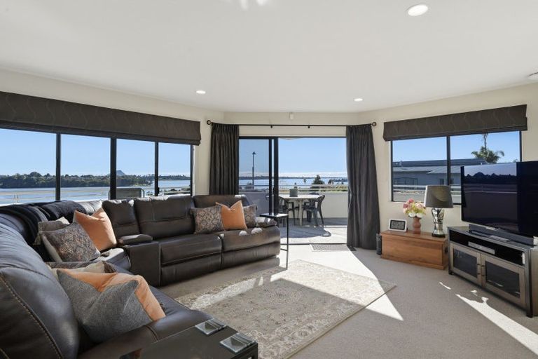 Photo of property in 29 Downing Place, Welcome Bay, Tauranga, 3112