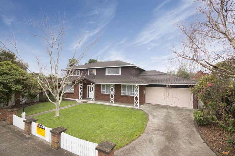 Photo of property in 106 Waterloo Crescent, Hokowhitu, Palmerston North, 4410