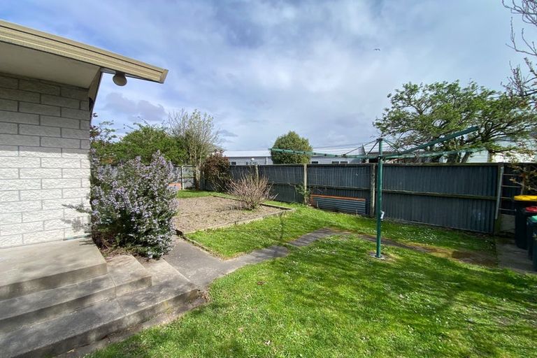 Photo of property in 1/11 Manor Place, Bryndwr, Christchurch, 8053