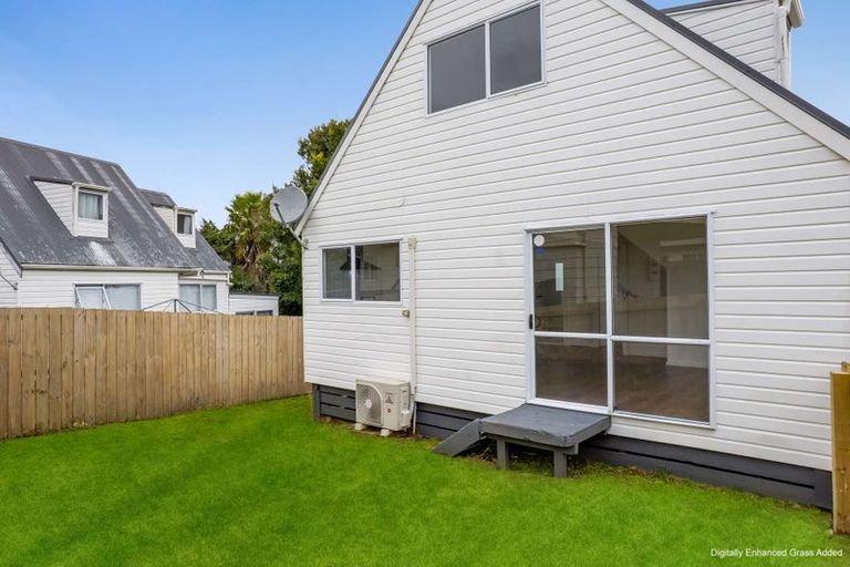 Photo of property in 1/24 Solveig Place, Randwick Park, Auckland, 2105