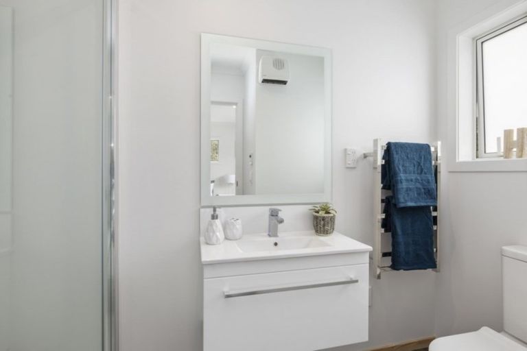 Photo of property in 127 Manuka Street, Stokes Valley, Lower Hutt, 5019