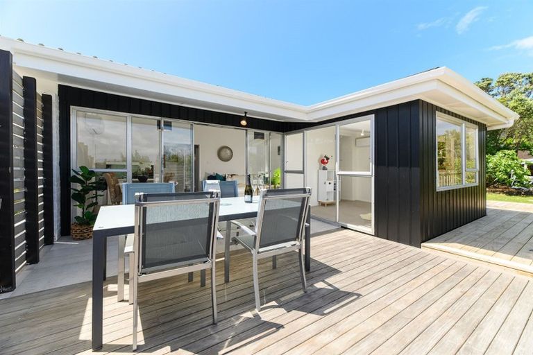 Photo of property in 3/38 William Souter Street, Forrest Hill, Auckland, 0620