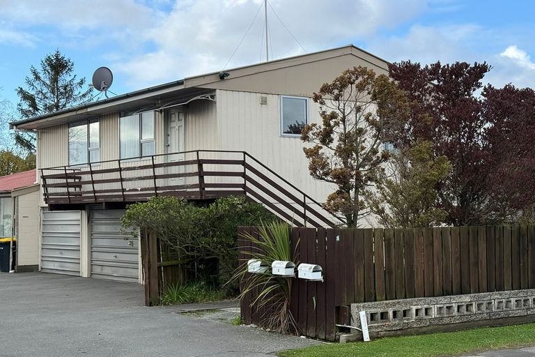 Photo of property in 1/6 Dilworth Street, Riccarton, Christchurch, 8011