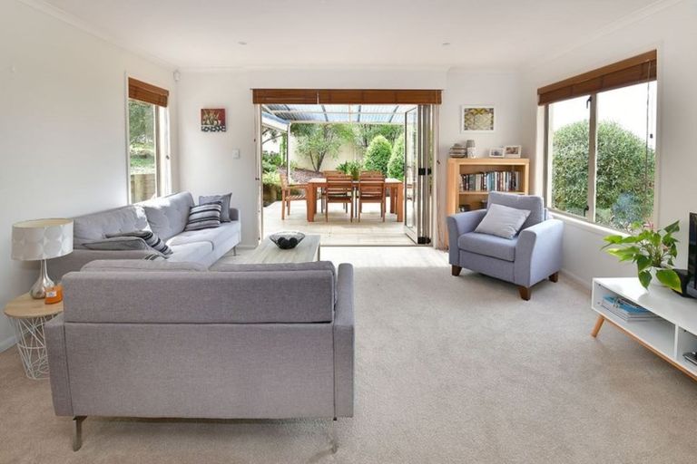 Photo of property in 21 West Hoe Heights, Orewa, 0931