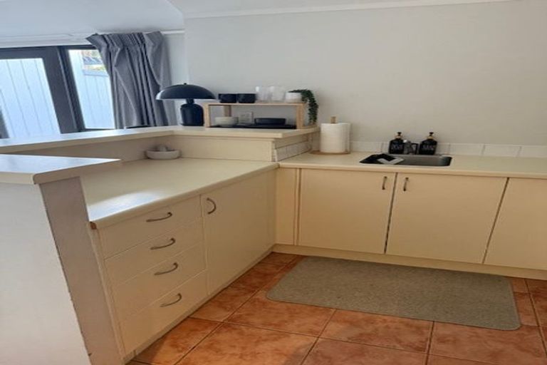 Photo of property in 31b/30 Westward Ho, Glen Eden, Auckland, 0602