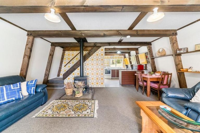 Photo of property in 56 Tutere Street, Waikanae Beach, Waikanae, 5036