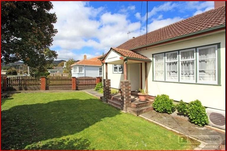 Photo of property in 24 Brees Street, Epuni, Lower Hutt, 5011
